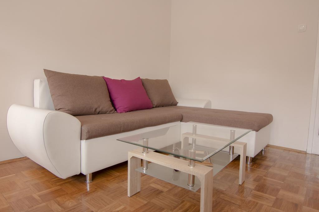 Slavija Square Apartments Belgrado Habitación foto