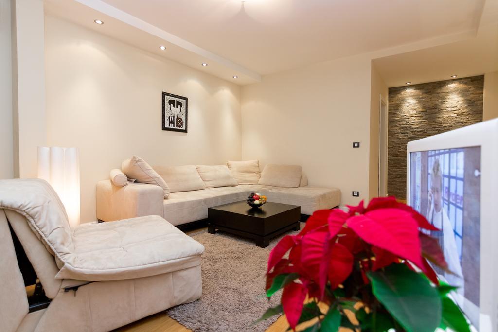 Slavija Square Apartments Belgrado Habitación foto